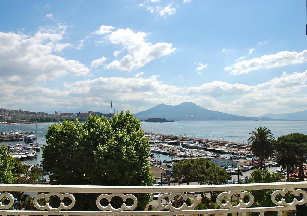 Palazzo Mele Residence Наполи Екстериор снимка